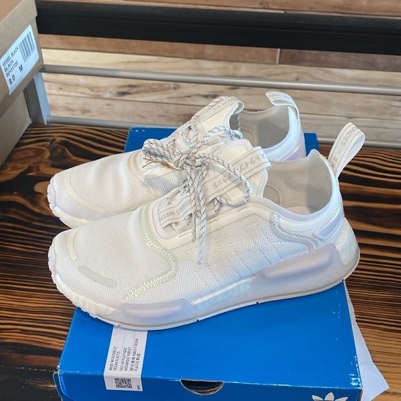 Men’s Adidas Shoes - Picture 8 of 9